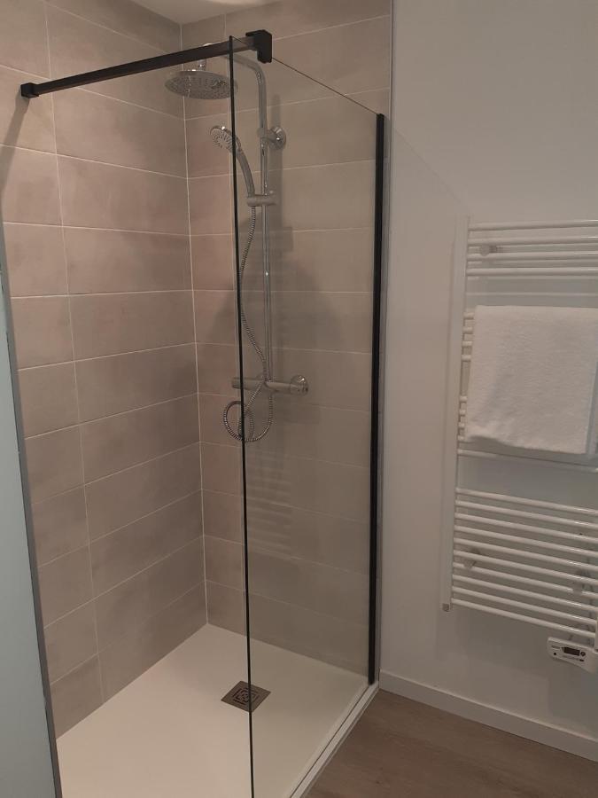 Apartamento L'étape de la Tour Grand-Fougeray Exterior foto