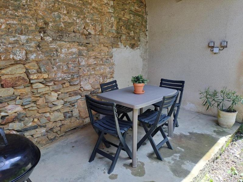 Apartamento L'étape de la Tour Grand-Fougeray Exterior foto